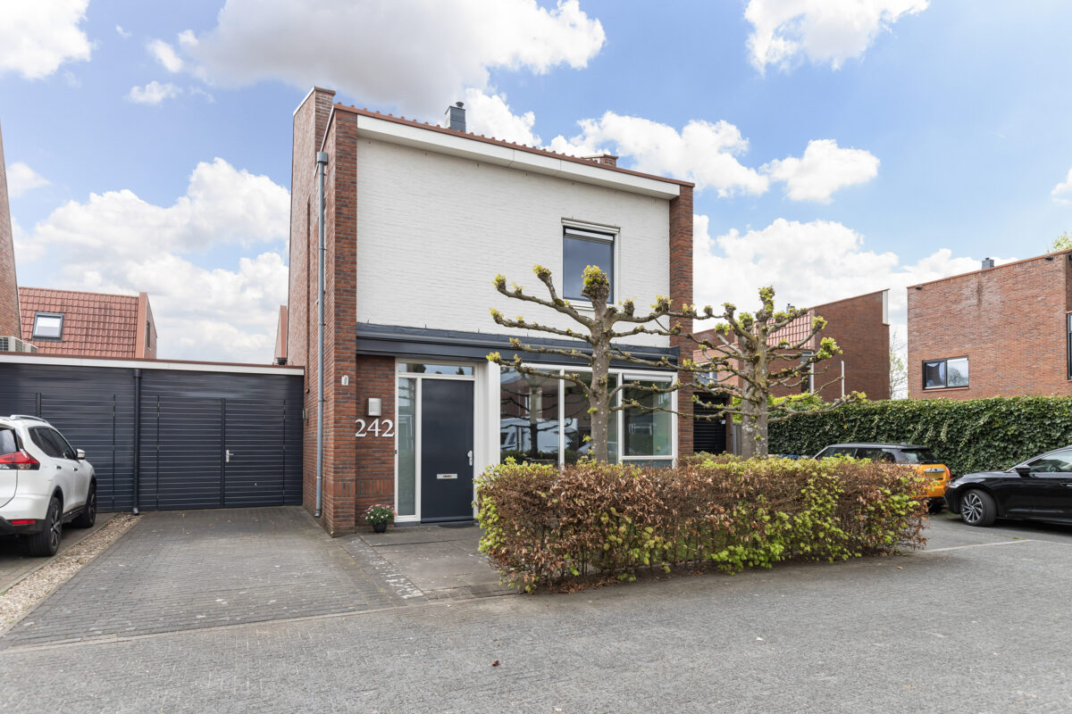 Apeldoorn – Zonnewende 242