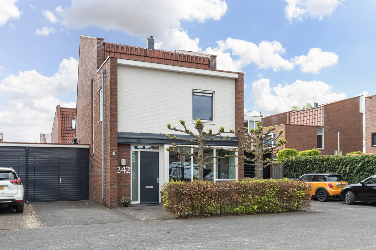 Apeldoorn – Zonnewende 242