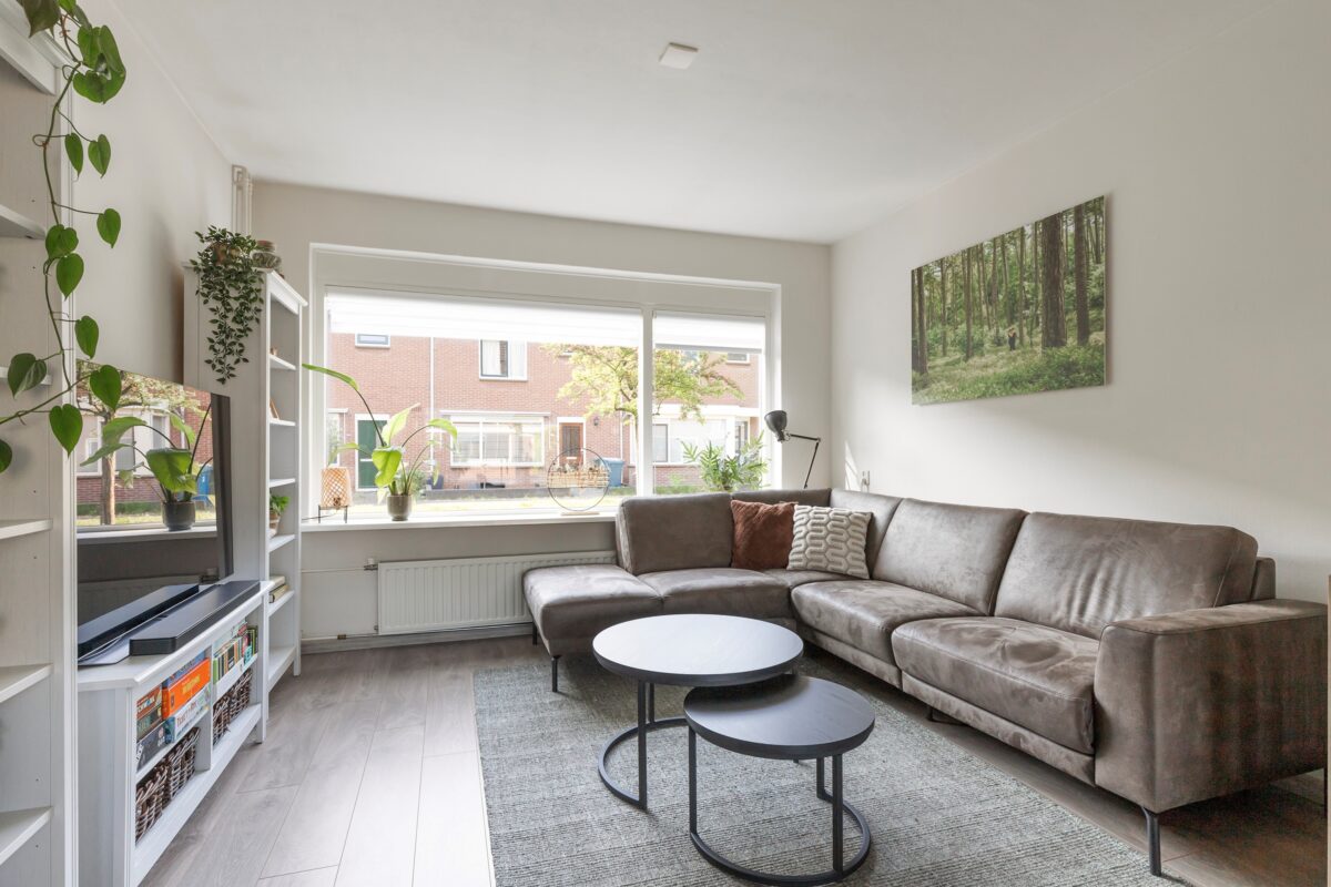 Apeldoorn – Kruizemuntstraat 891